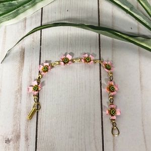 Vintage Jewelry - Vintage Pale Pink Enamel Flower Line Bracelet Boho Vintage Jewelry - Vintage Pale Pink Enamel Flower Line Bracelet Boho